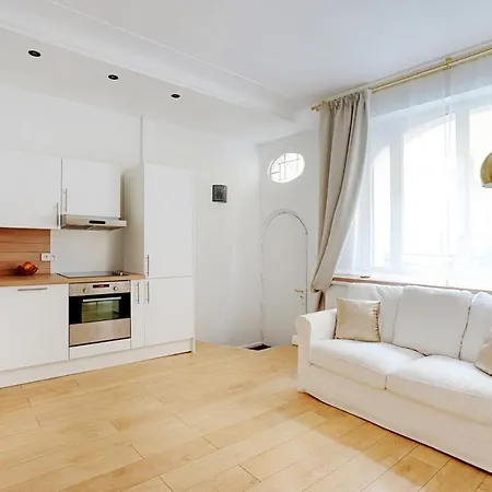 Champs Elysees - Arc De Triomphe Apartment Paris